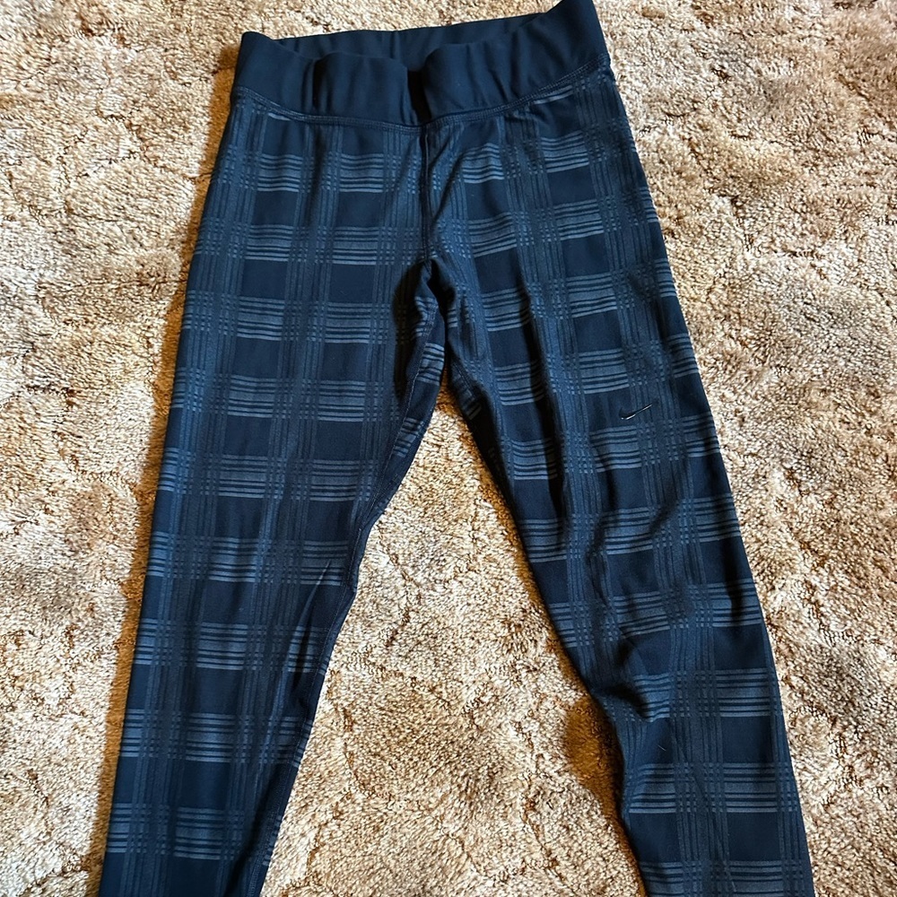 Women’s  Nike  Pro  Training Leggings Plaid Preowned  Size LG